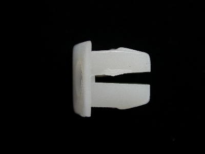 B528/100 small plug mold clip pack 100